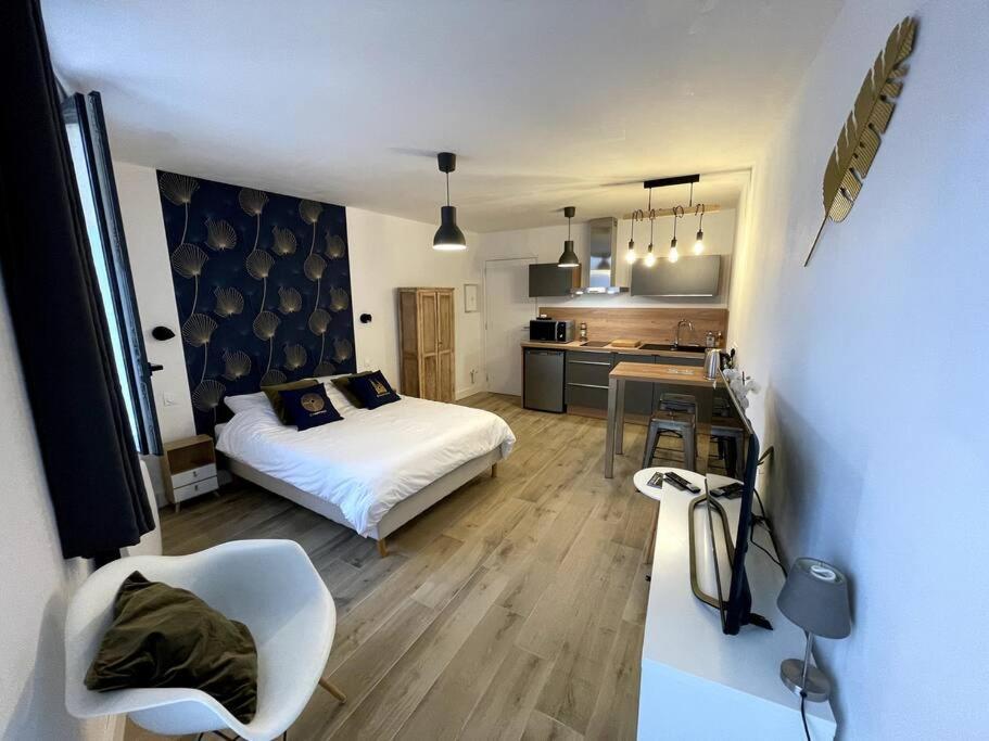 Alp Chartres - Cosy Studio Au Coeur De Chartres Avec Parking Kültér fotó